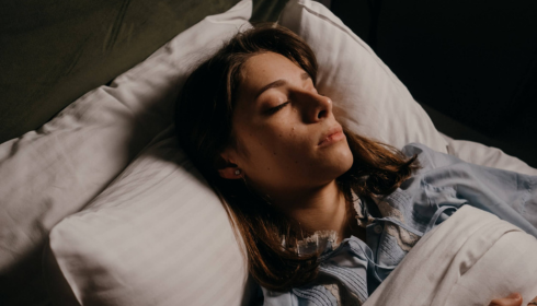 Sleep Debt: Can You Actually “Catch Up” Lost Hours on Weekends?